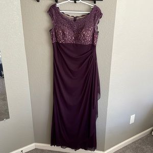 *PRICE DROP* Formal gown- lace top